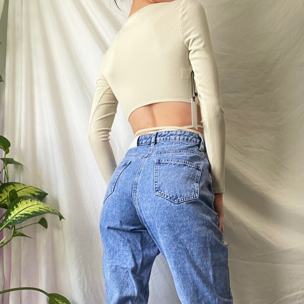 ASTR The Label Tie Waist Long Sleeve Top - Picture 3 of 4